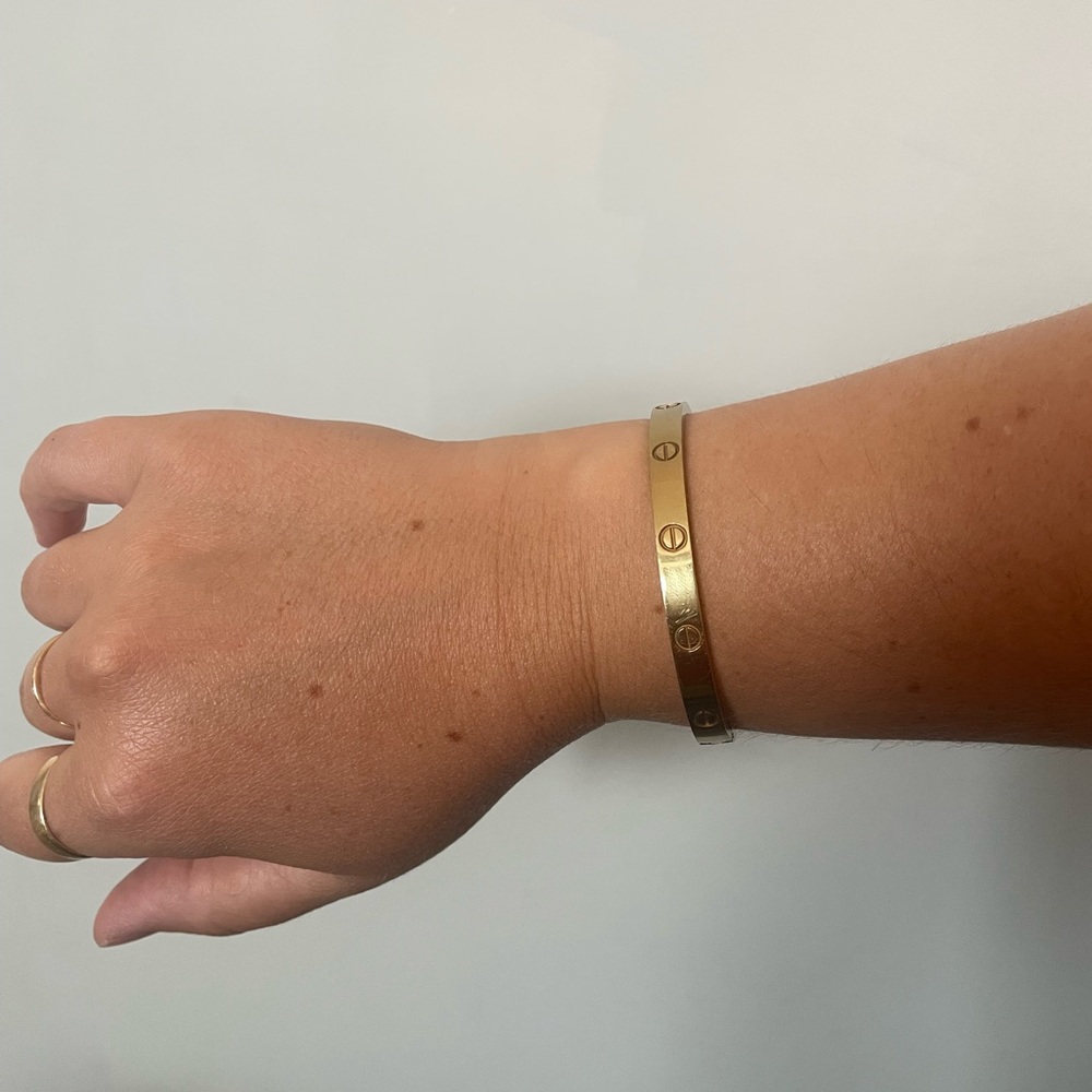 Gold Clasp Love Bracelet - Designer Style Women Jewelry